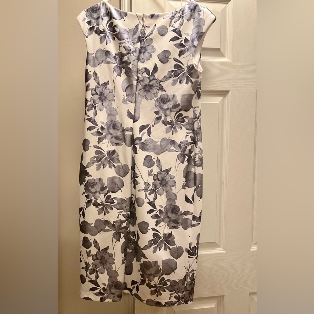 Women’s Summer Dresses - Picture 7 of 16